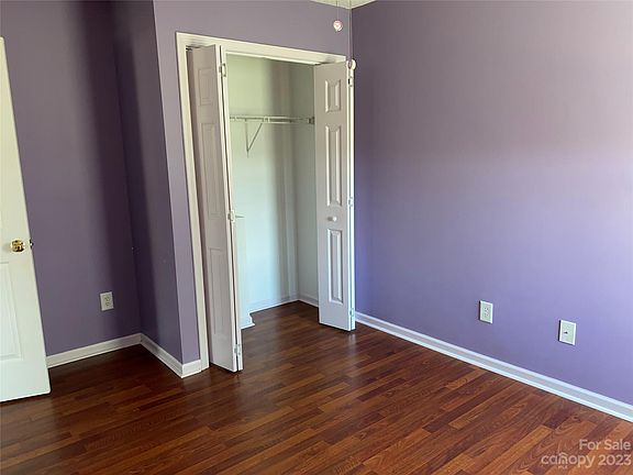 3rd image of 2747 Eagle Dr