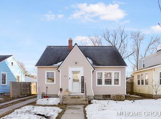 186 W 20th St, Holland, MI 49423