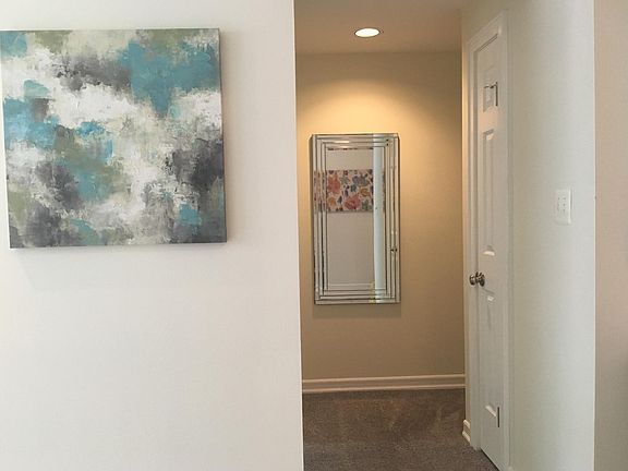 4th image of 15 Glenridge Ave APT 4
