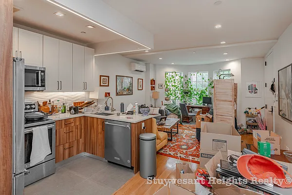 Rented by Stuyvesant Heights Realty Corp | media 12