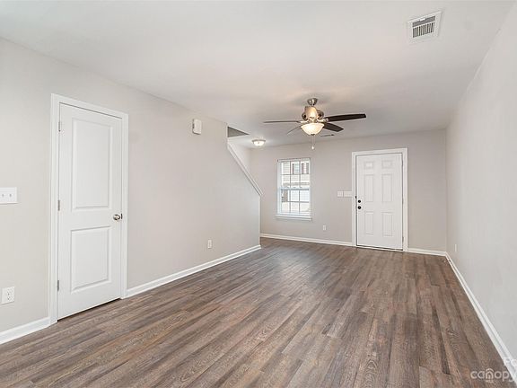 4th image of 1036 Sundance Dr Unit 110