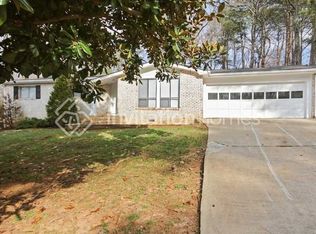 3572 Vicki Ln, Douglasville, GA 30135