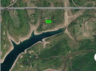 Lucky Ln, Harrison, AR 72601