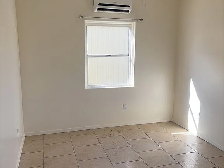 204 W Kelso St — Photo 6