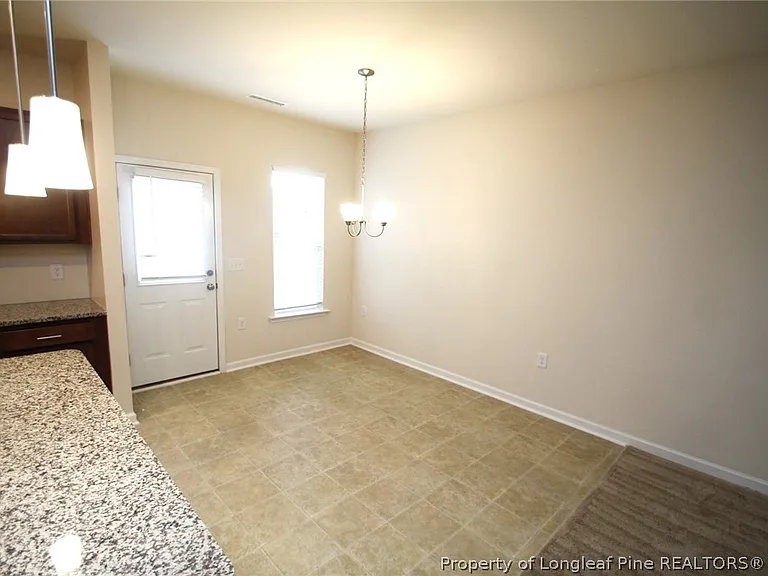 29 Whitesell Way — Photo 7