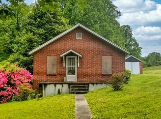 1110 Loop Rd, La Follette, TN 37766