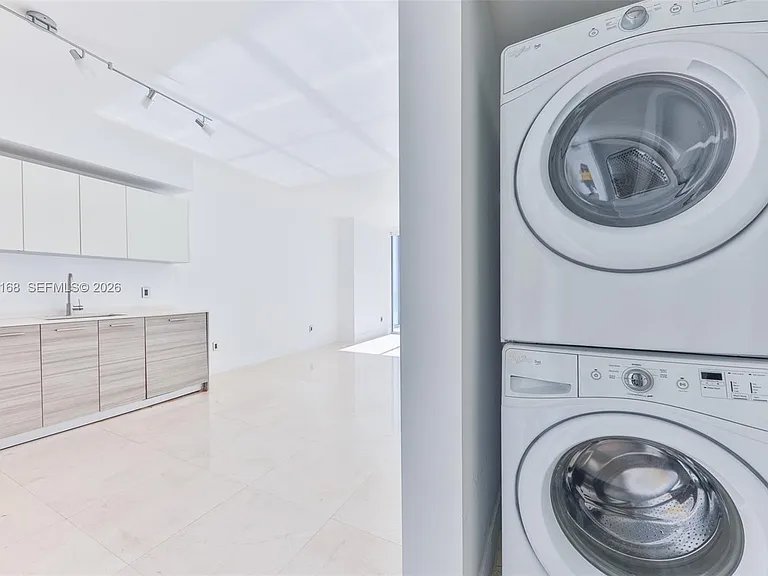 1300 Brickell Bay Dr #1206 — Photo 16