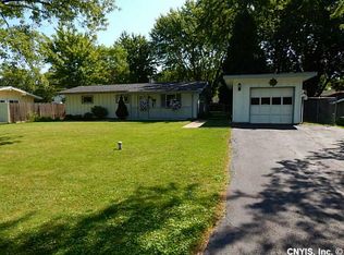 4 Damson Ln, Liverpool, NY 13090