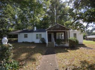716 Shawnee St, Erwin, TN 37650