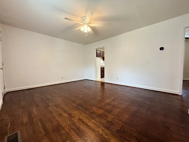 2615 Albion St — Photo 5