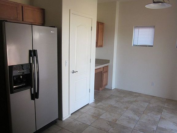 5th image of 2230 W Carolina Dr