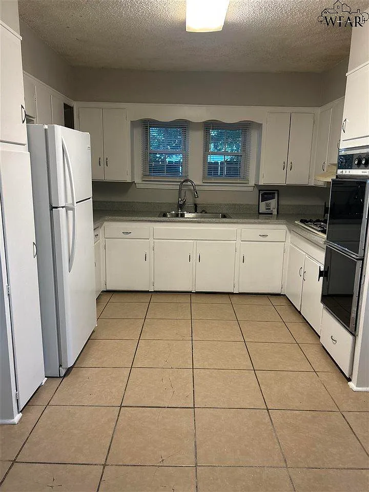 3 bed, 1.0 bath, 1260 sqft, $1,125 — Photo 4
