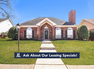 109 Stratshire Ln, Pelham, AL 35124