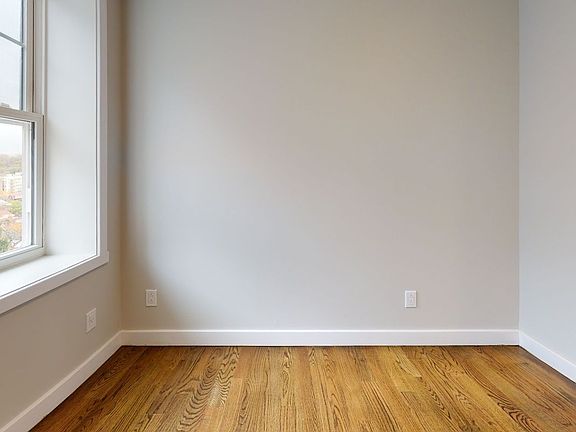 2nd image of 3590 Greystone Ave #1B