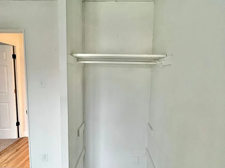 4737 Pinecrest Dr — Photo 36