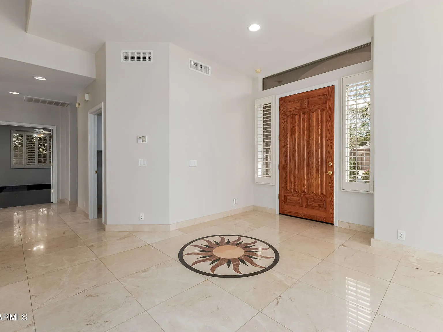 5 bed, 3.0 bath, 3924 sqft, $6,500 — Photo 4