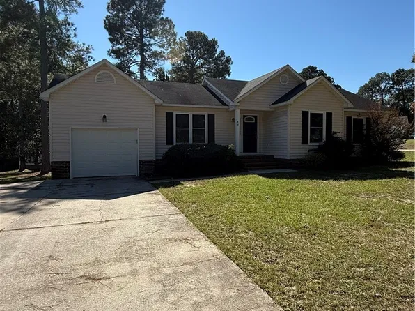 84 Hawksworth Pl, Cameron, NC 28326