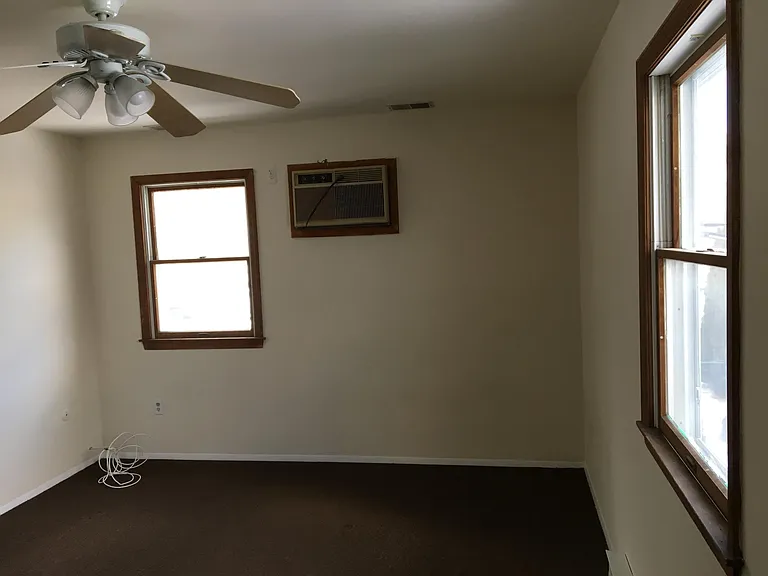 17 Kiel Ave — Photo 8