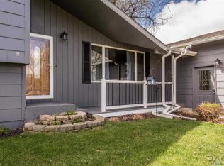 8301 W 42nd St, Sioux Falls, SD 57106