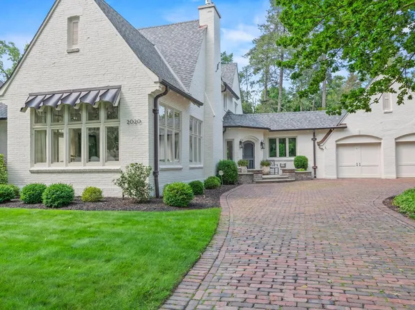 2020 E Glendale AVENUE, Whitefish Bay, WI 53211