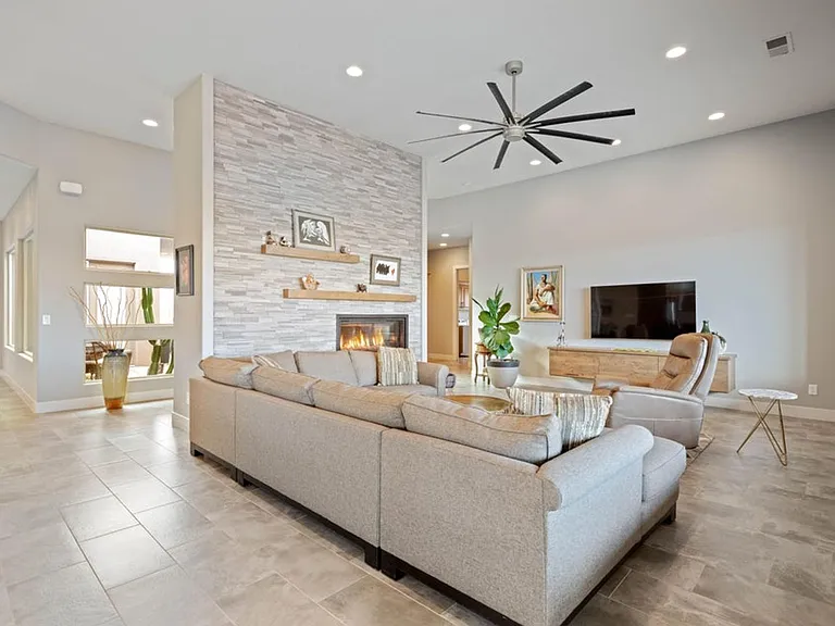 5454 W Copper Cliffs Way — Photo 11