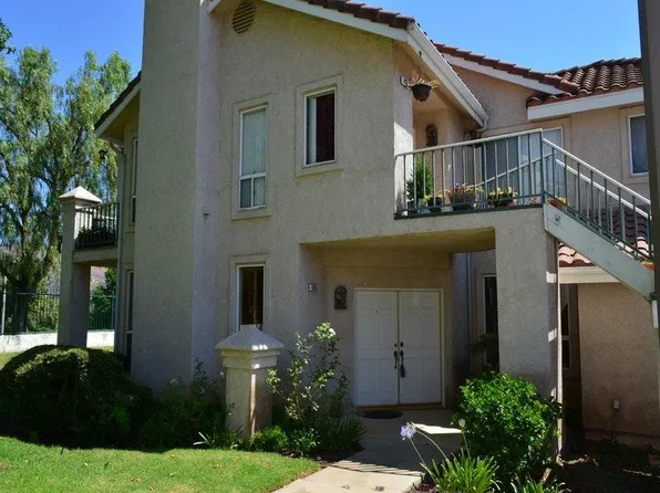 425 Huyler Ln Unit D, Simi Valley, CA 93065