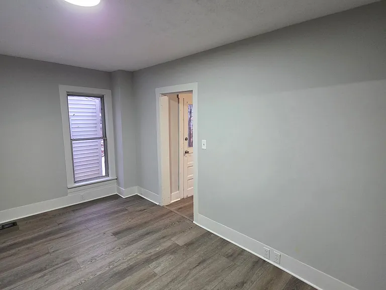 1008 Kenilworth Ave — Photo 7