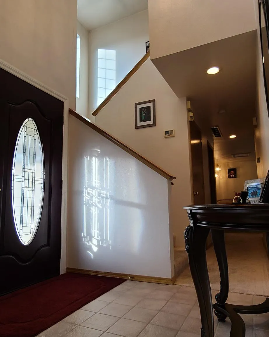 3 bed, 2.5 bath, 1570 sqft, $3,100 — Photo 3