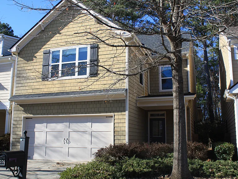 1559 Blackstone Way — Photo 2