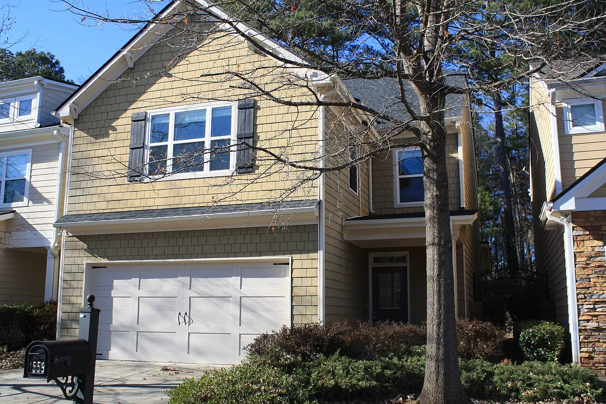 Building Photo - 1559 Blackstone Way