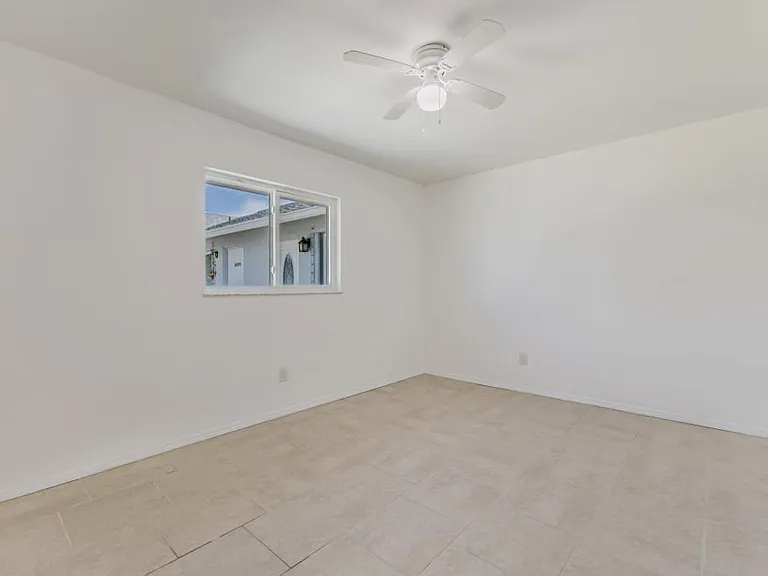 16599 Davis Rd — Photo 5