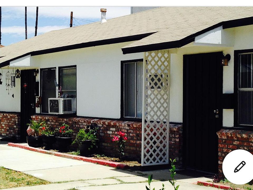 1st image of 15864 Victory Blvd