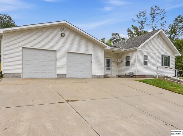 5855 S 50th Ave, Omaha, NE 68117