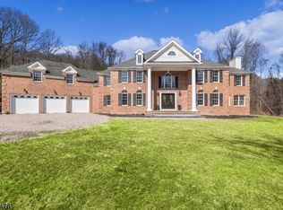 66 Tintle Rd, Kinnelon, NJ 07405