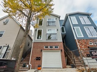 373 Chadwick Ave, Newark, NJ 07112
