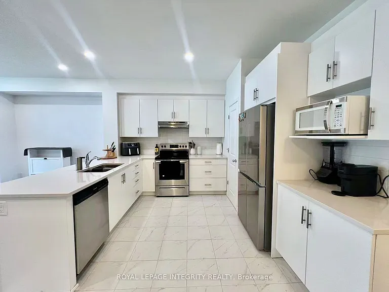 874 Paseana Pl — Photo 7