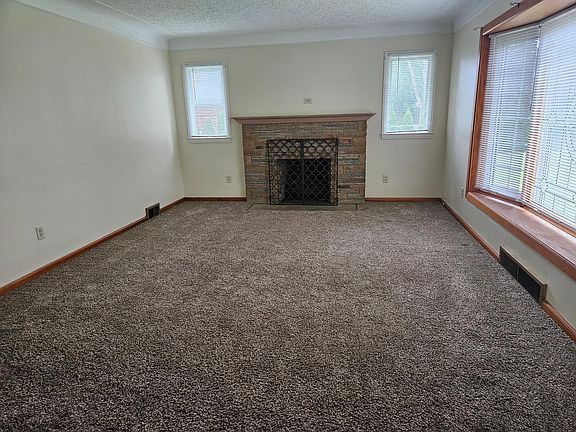 2nd image of 38822 Moravian Dr