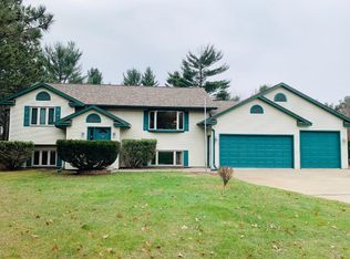 301 W Cardinal Dr, Necedah, WI 54646