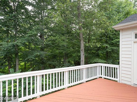 3rd image of 9156 Stonegarden Dr