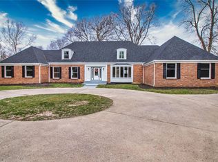 3716 Runnymede Dr, Saint Charles, MO 63301