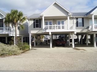 512A E Meridian Ave, Carrabelle, FL 32322