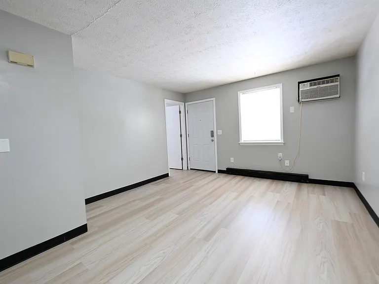26 Sunnyslope Dr #26M — Photo 3