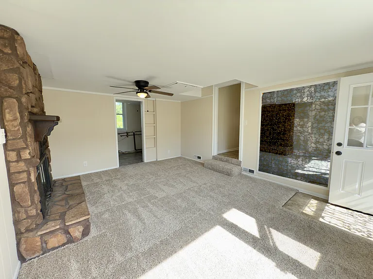 222 Yorktown Rd — Photo 18