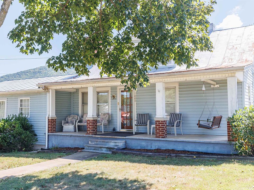 1st image of 1004 Woodland Ave