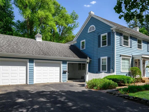 40 Crandall St, Adams, MA 01220