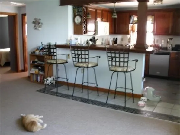 32 Waugh St APT 1, Lowell, MA 01854