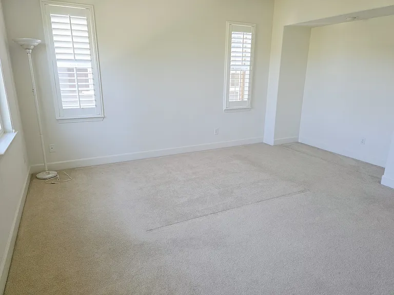 4887 Thorndike Ln — Photo 28