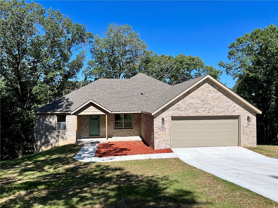 1st image of 15 Kilbernie Ln