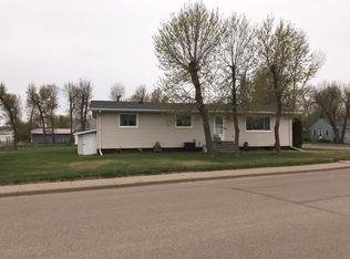 221 Front St SW, Beulah, ND 58523