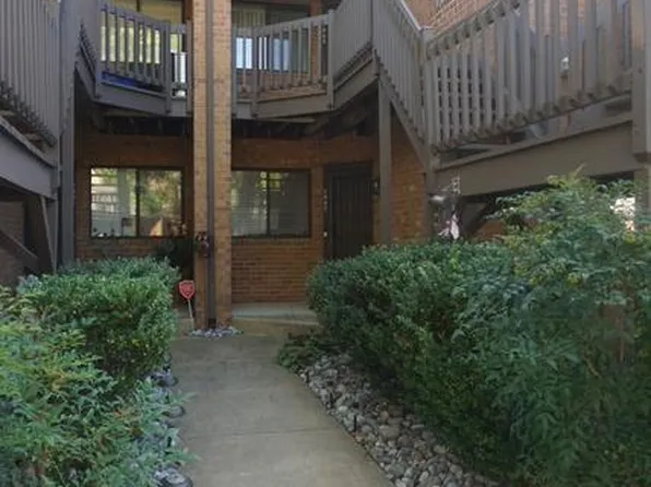 2002 Augusta Cir, Mount Laurel, NJ 08054
